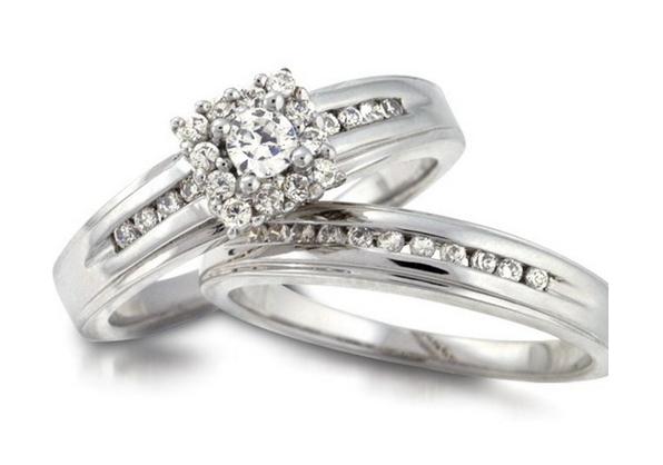 施華洛世奇鉆戒