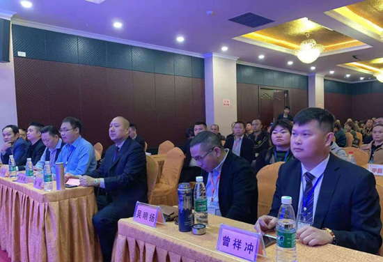 熱烈祝賀首屆川東門窗博覽會(huì)暨互聯(lián)網(wǎng)新零售論壇峰會(huì)開幕