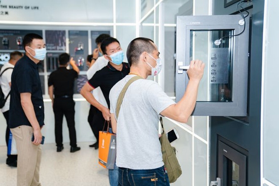 新豪軒門窗賦能美好人居 出圈當“紅”不讓