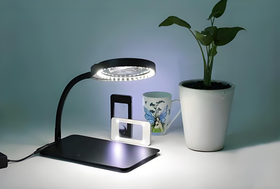 銀發族LED品牌偏好研究：防眩光設計如何提升夜間起夜安全性